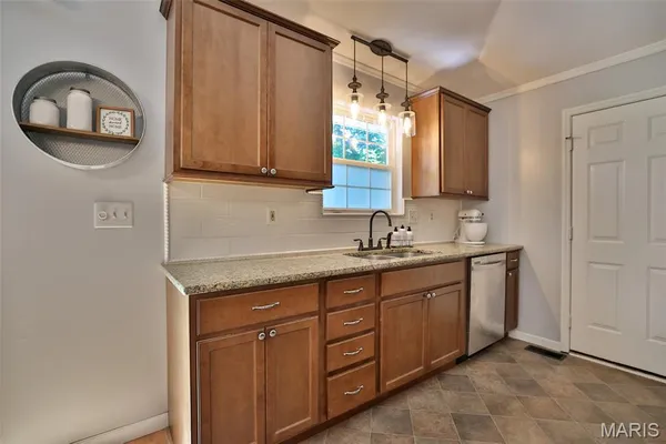 $315,000 | 6 Dunlap Sound, Edwardsville, IL 62025
