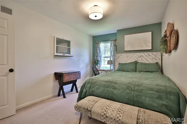 $315,000 | 6 Dunlap Sound, Edwardsville, IL 62025