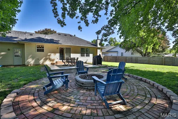 $315,000 | 6 Dunlap Sound, Edwardsville, IL 62025
