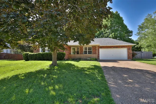 $315,000 | 6 Dunlap Sound, Edwardsville, IL 62025