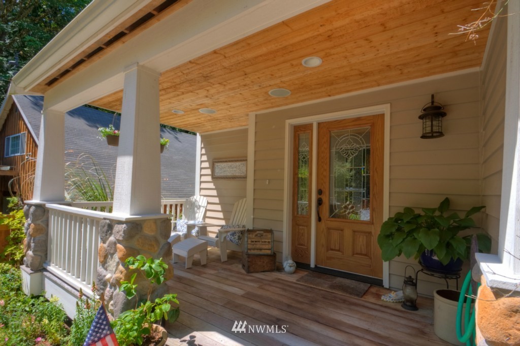 736 East Promontory Road Shelton, WA 98584 - Photo 3 of 25 Gallery Image 3
