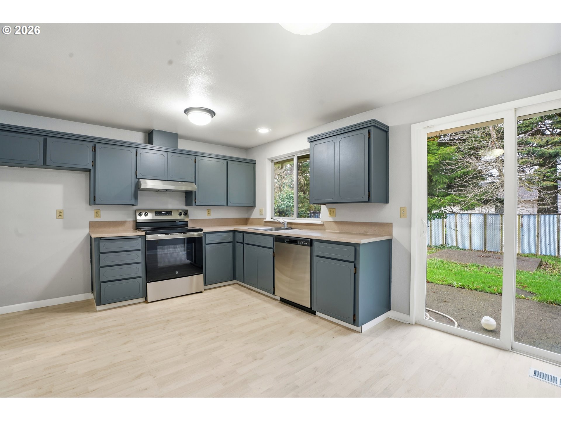 349 Northeast 18th Street Gresham, OR 97030 - Photo 11 of 25