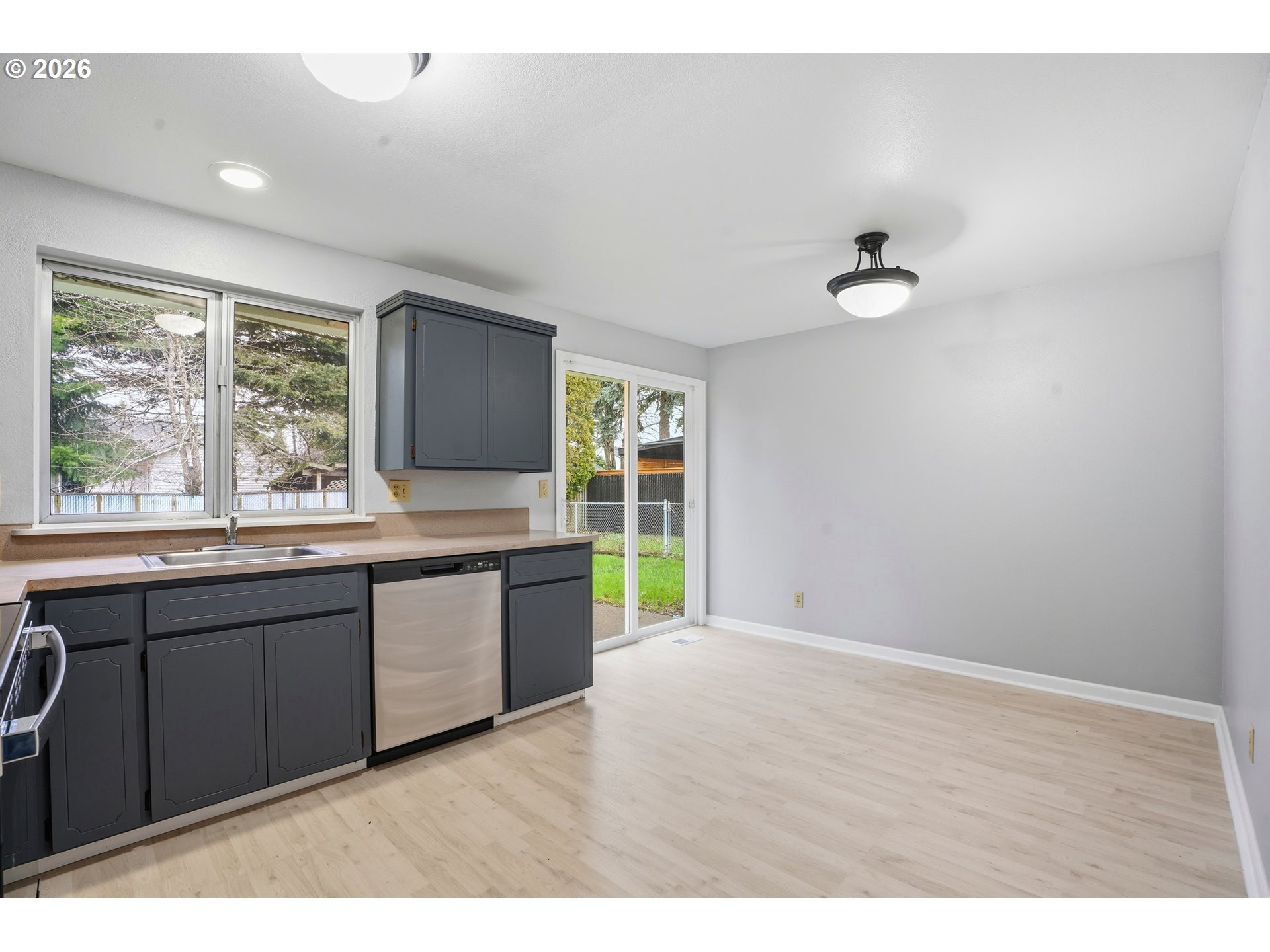 349 Northeast 18th Street Gresham, OR 97030 - Photo 9 of 25