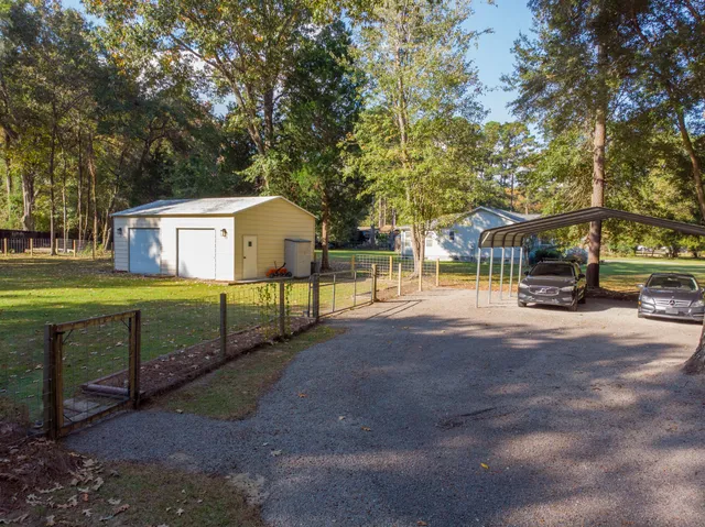 $495,000 | 7338 Commodore Road, Hollywood, SC 29449