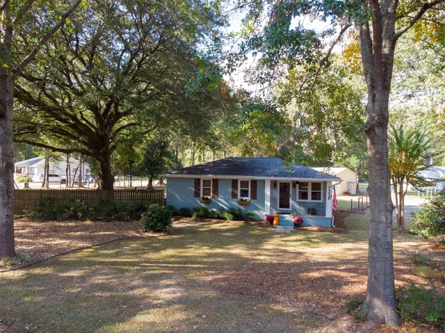 $495,000 | 7338 Commodore Road, Hollywood, SC 29449