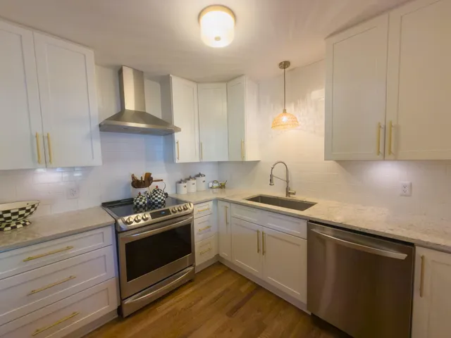 $495,000 | 7338 Commodore Road, Hollywood, SC 29449