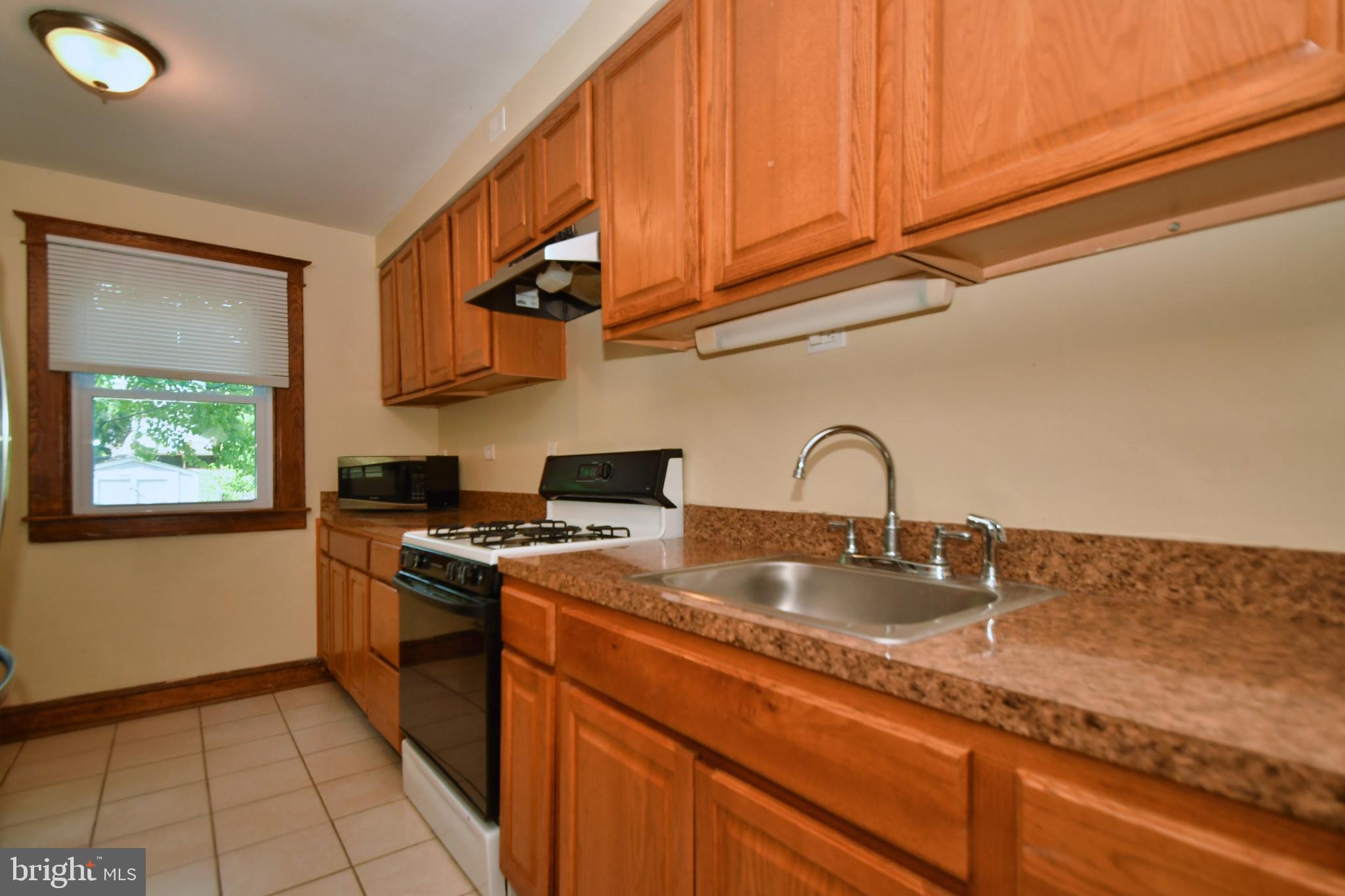 408 Walcott Road Baltimore, MD 21206 - Photo 21 of 39
