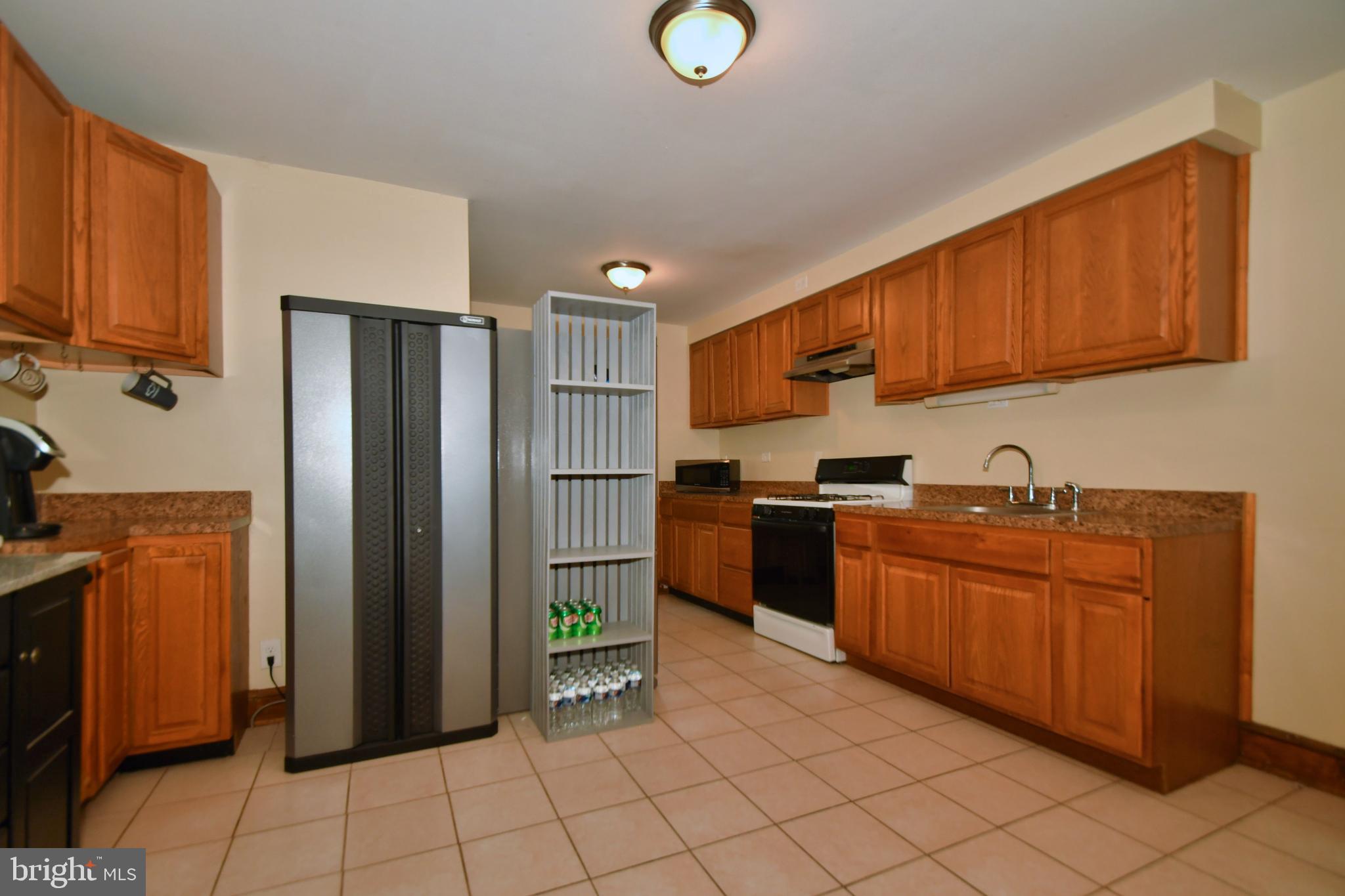 408 Walcott Road Baltimore, MD 21206 - Photo 23 of 39