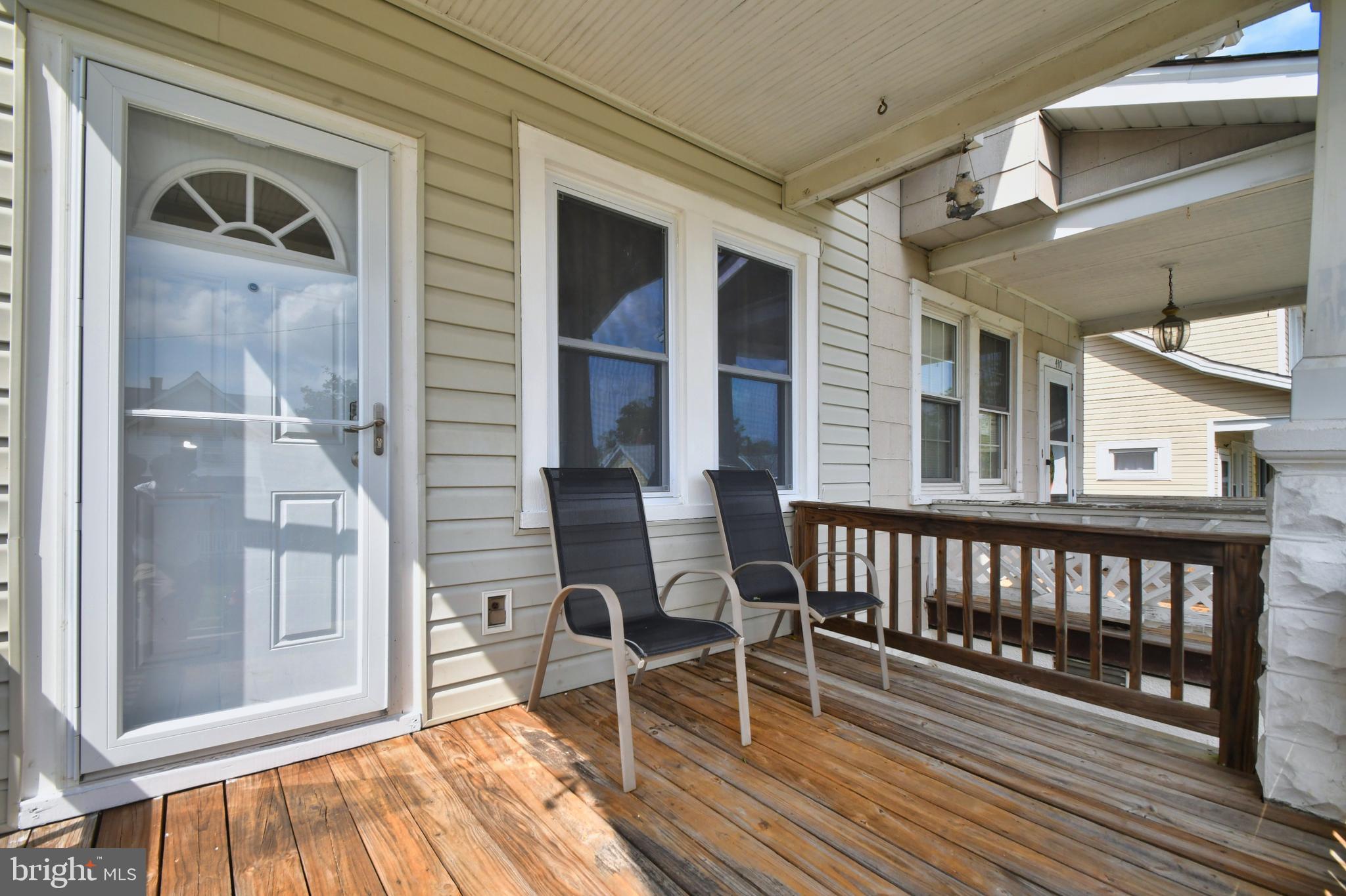 408 Walcott Road Baltimore, MD 21206 - Photo 6 of 39 Front porch