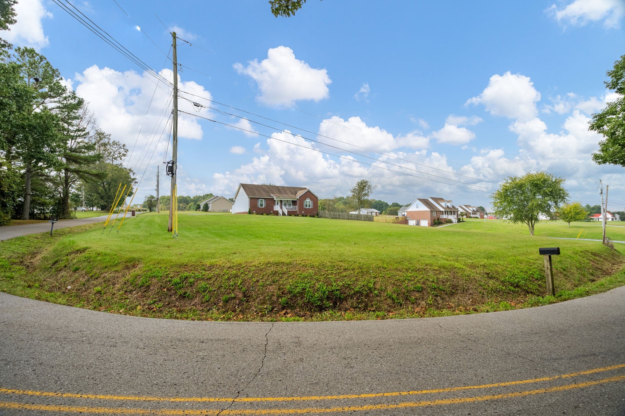 302 Bowling Branch Road Cottontown, TN 37048 - Photo 2 of 39