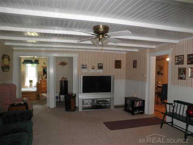 370 North Fox Road Coldwater, MI 49036 - Photo 16 of 24 31236514-15.JPG