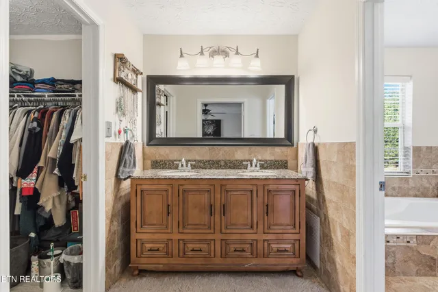 $421,900 | 8310 Longcreek Lane, Knoxville, TN 37923