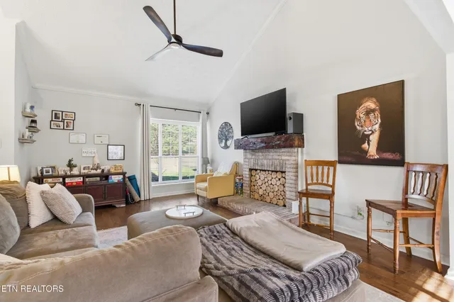 $421,900 | 8310 Longcreek Lane, Knoxville, TN 37923