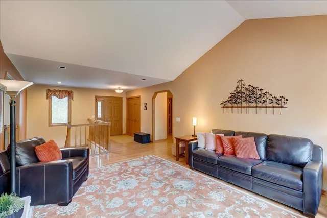 $799,900 | 5834 Persimmon Drive, Fitchburg, WI 53711