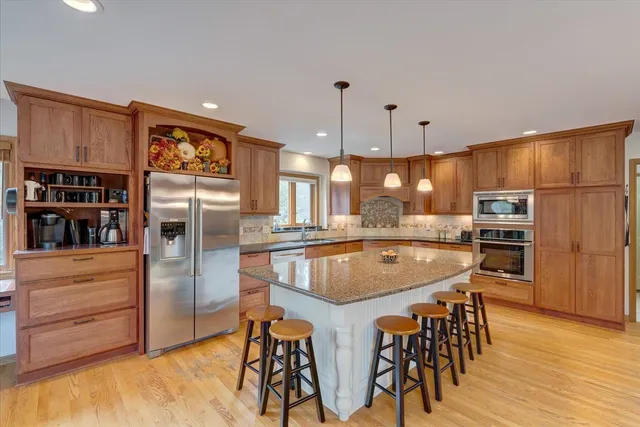 $799,900 | 5834 Persimmon Drive, Fitchburg, WI 53711