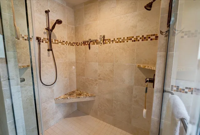 $799,900 | 5834 Persimmon Drive, Fitchburg, WI 53711