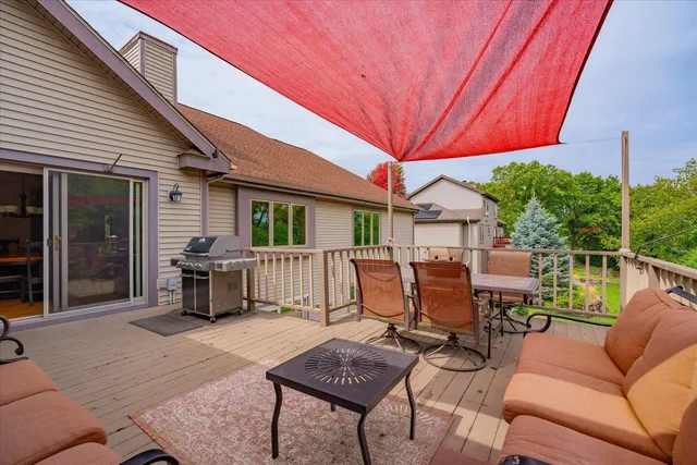 $799,900 | 5834 Persimmon Drive, Fitchburg, WI 53711