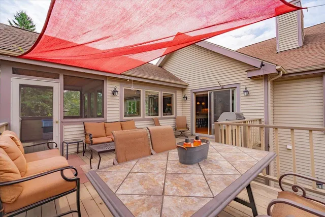 $799,900 | 5834 Persimmon Drive, Fitchburg, WI 53711