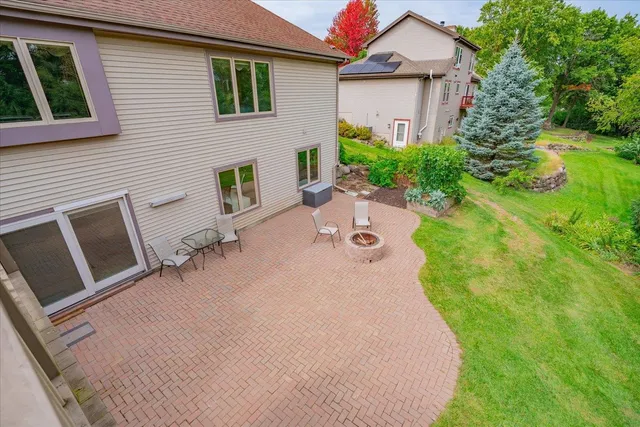 $799,900 | 5834 Persimmon Drive, Fitchburg, WI 53711