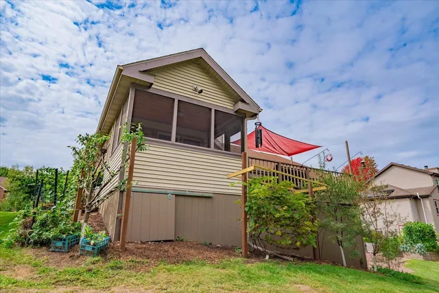 $799,900 | 5834 Persimmon Drive, Fitchburg, WI 53711