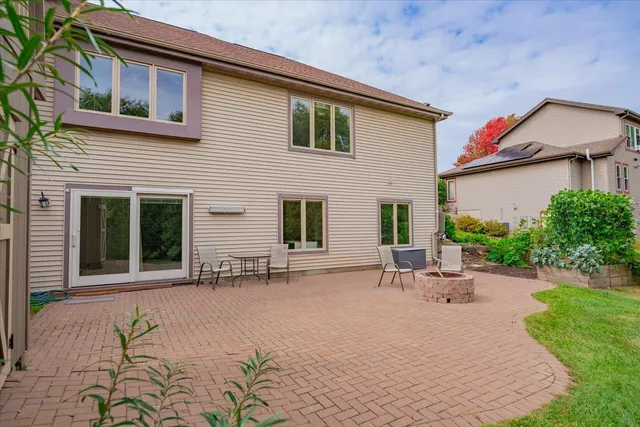 $799,900 | 5834 Persimmon Drive, Fitchburg, WI 53711