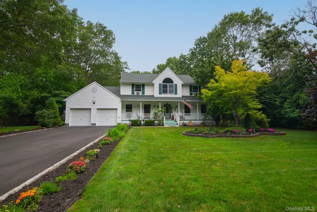 $870,000 | 91 Drew Drive, Eastport, NY 11941