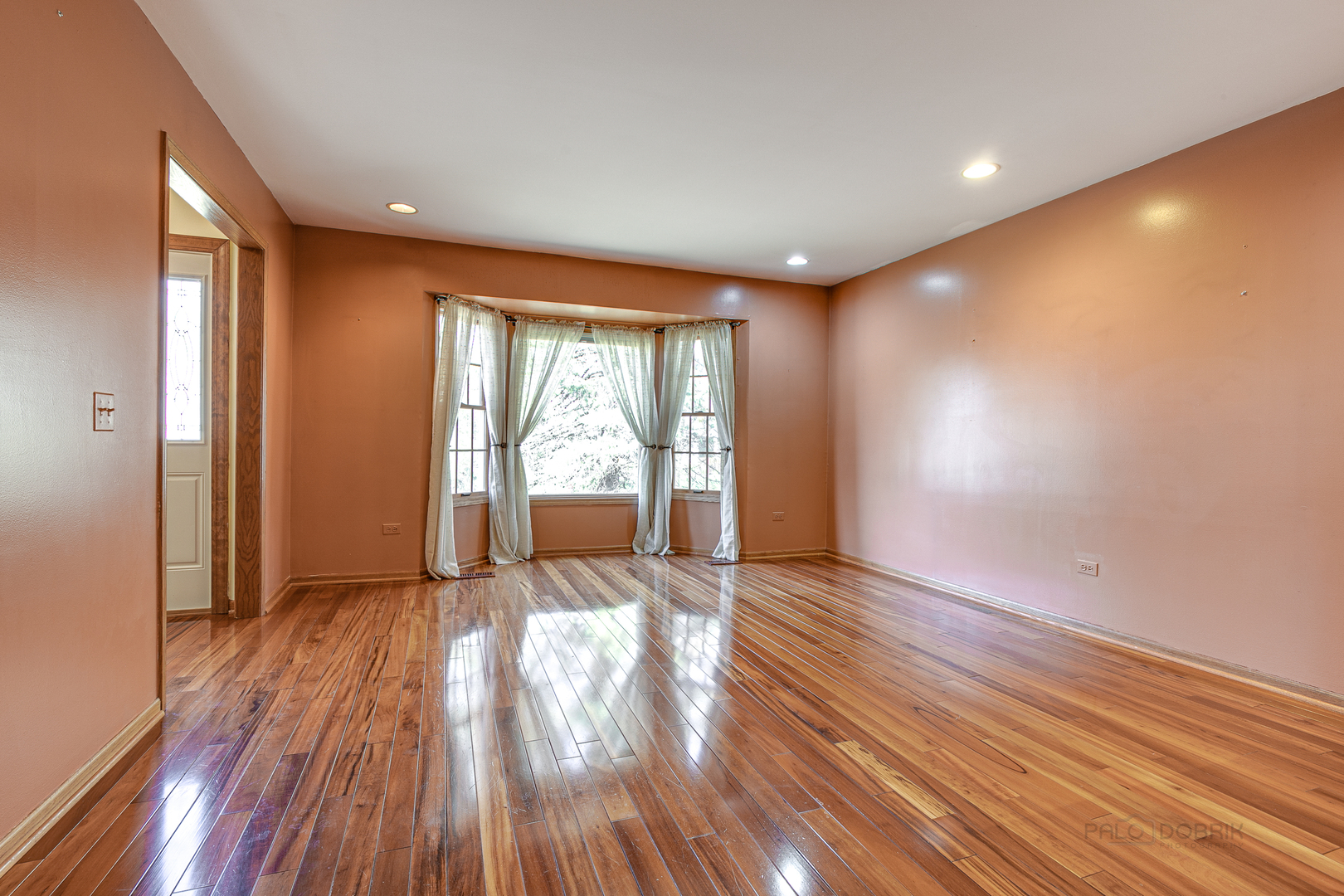 4727 Middle Road Gurnee, IL 60031 - Photo 13 of 29 a view of empty room with wooden floor and fan