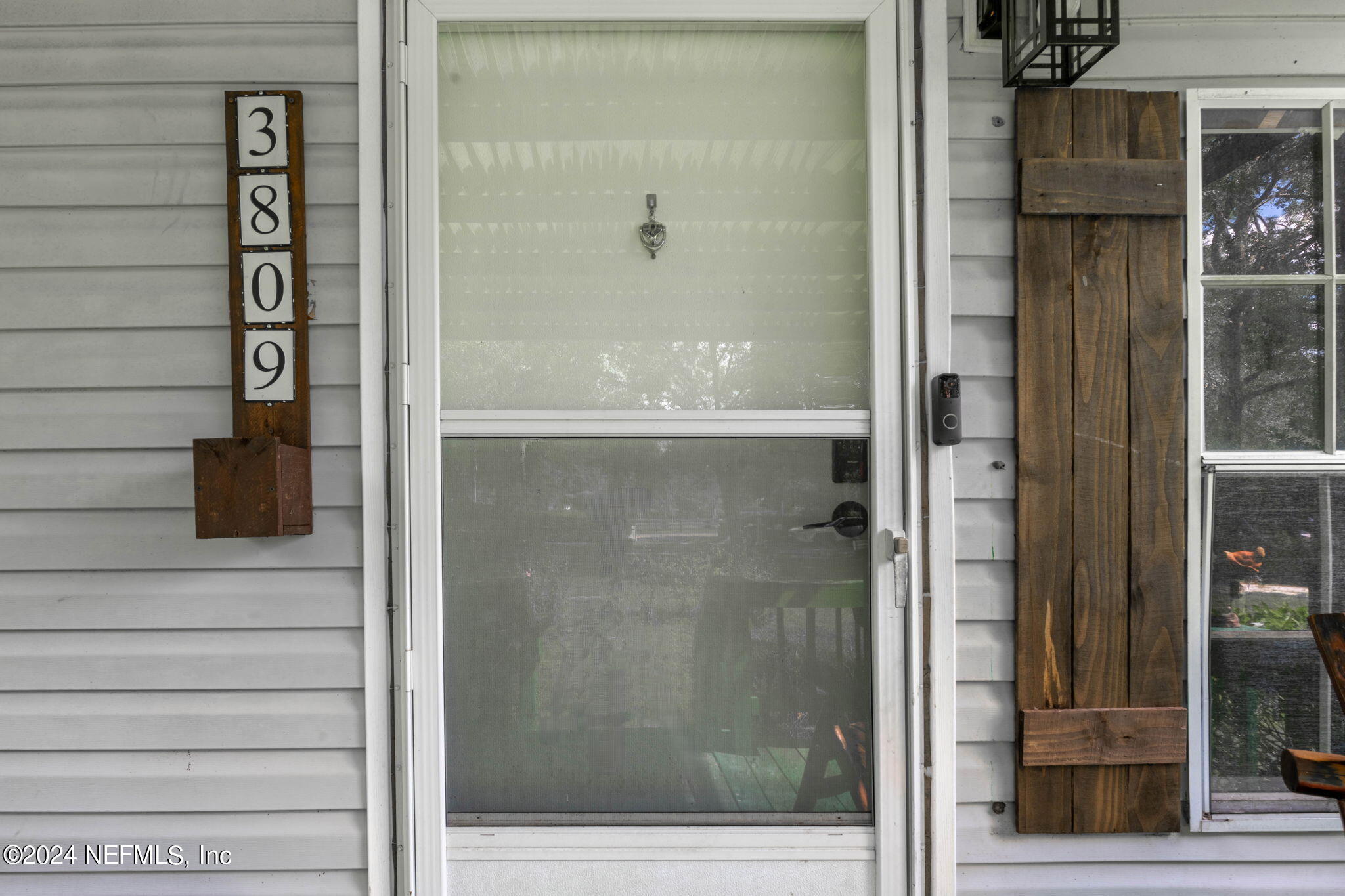 3809 Rancho Road Jacksonville, FL 32221 - Photo 7 of 69 a bathroom with a shower