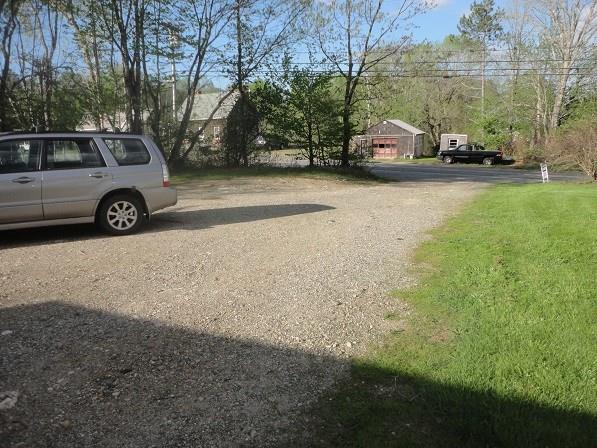 483 Boothbay Road Edgecomb, ME 04556 - Photo 18 of 34 GRAVEL DRIVEWAY