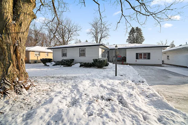 $210,000 | 322 North Franklin Street, Momence, IL 60954