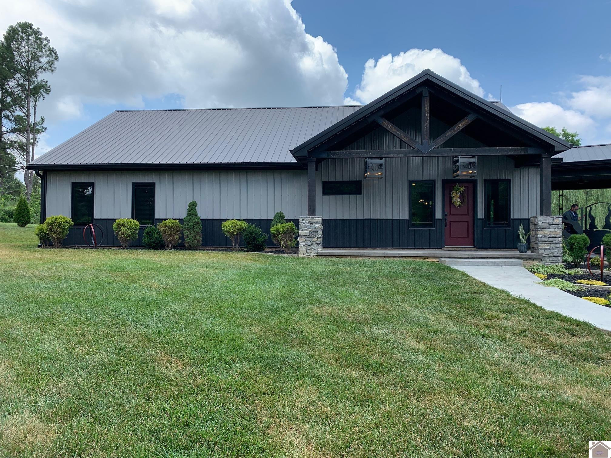 5625 Lovelaceville Road Paducah, KY 42001 - Photo 1 of 1 Front Exterior