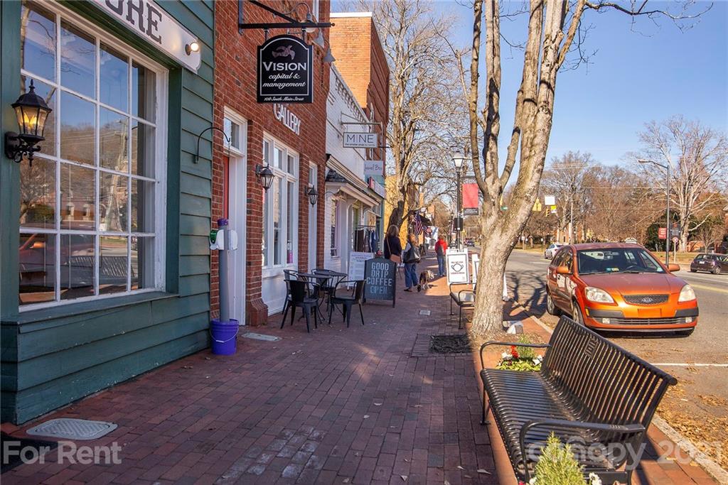 442 South Main Street, Unit 22 Davidson, NC 28036 - Photo 24 of 25 a view of outdoor space patio and barbeque oven