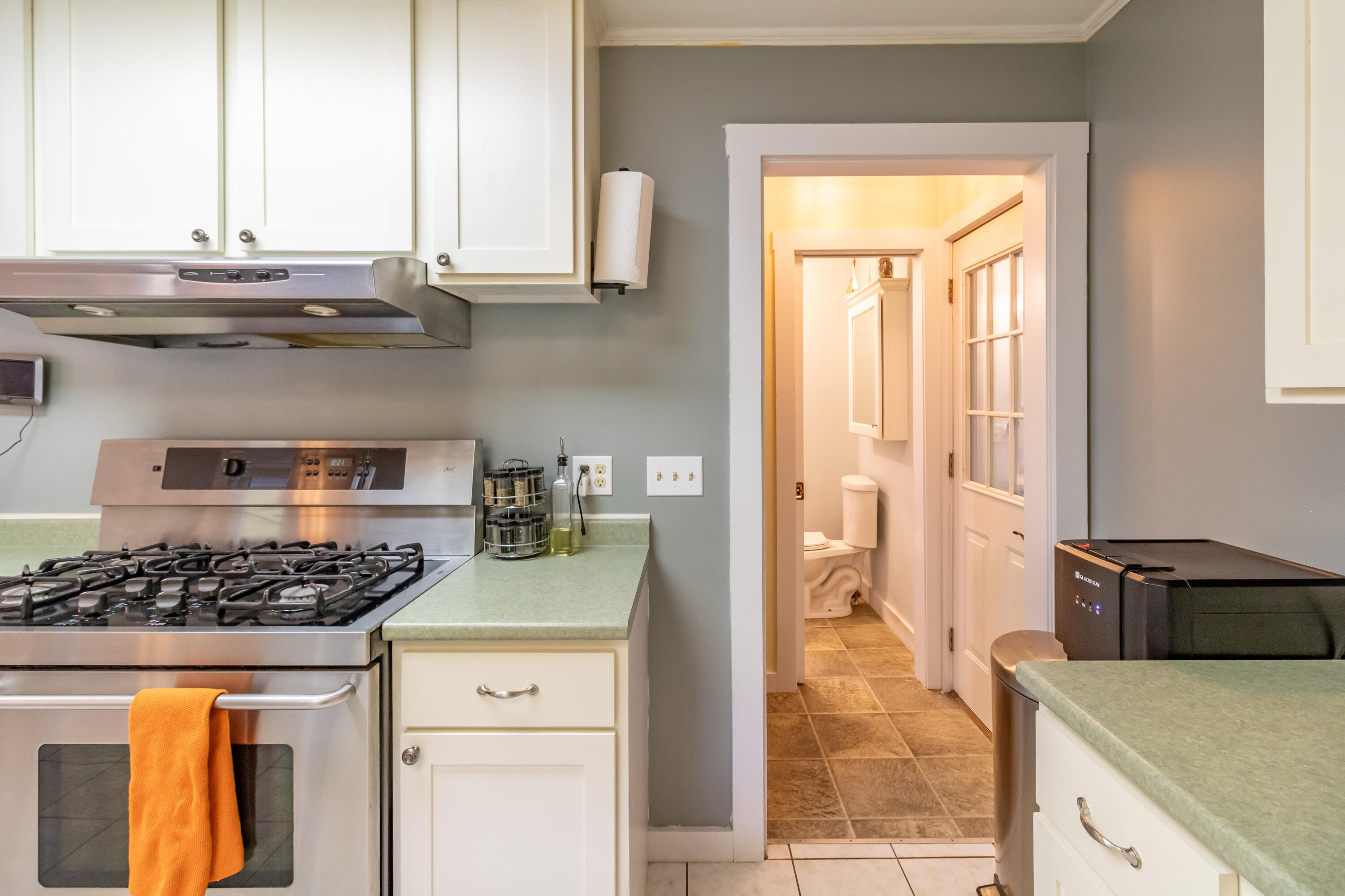 278 Sunset Road Deer Isle, ME 04627 - Photo 32 of 72 278 Sunset Road Interiors-12