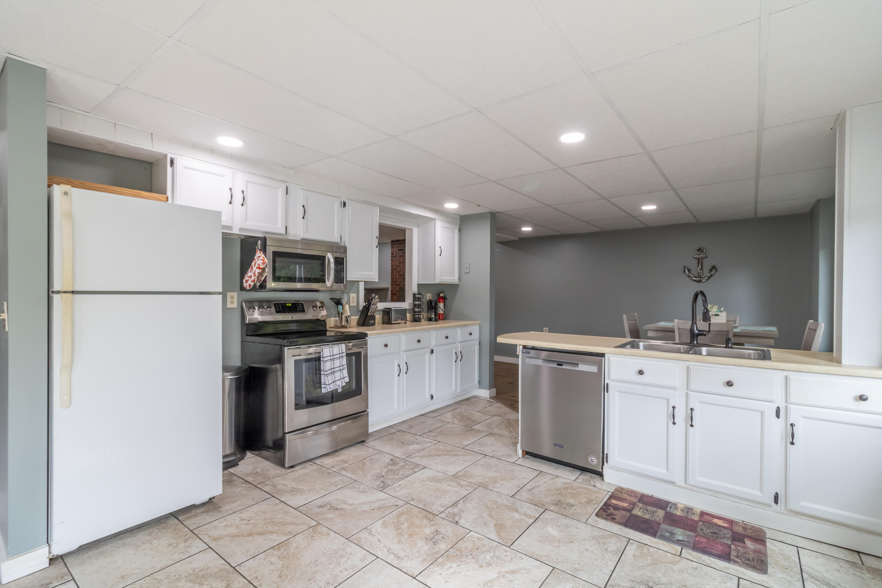 278 Sunset Road Deer Isle, ME 04627 - Photo 43 of 72 278 Sunset Road Interiors-31