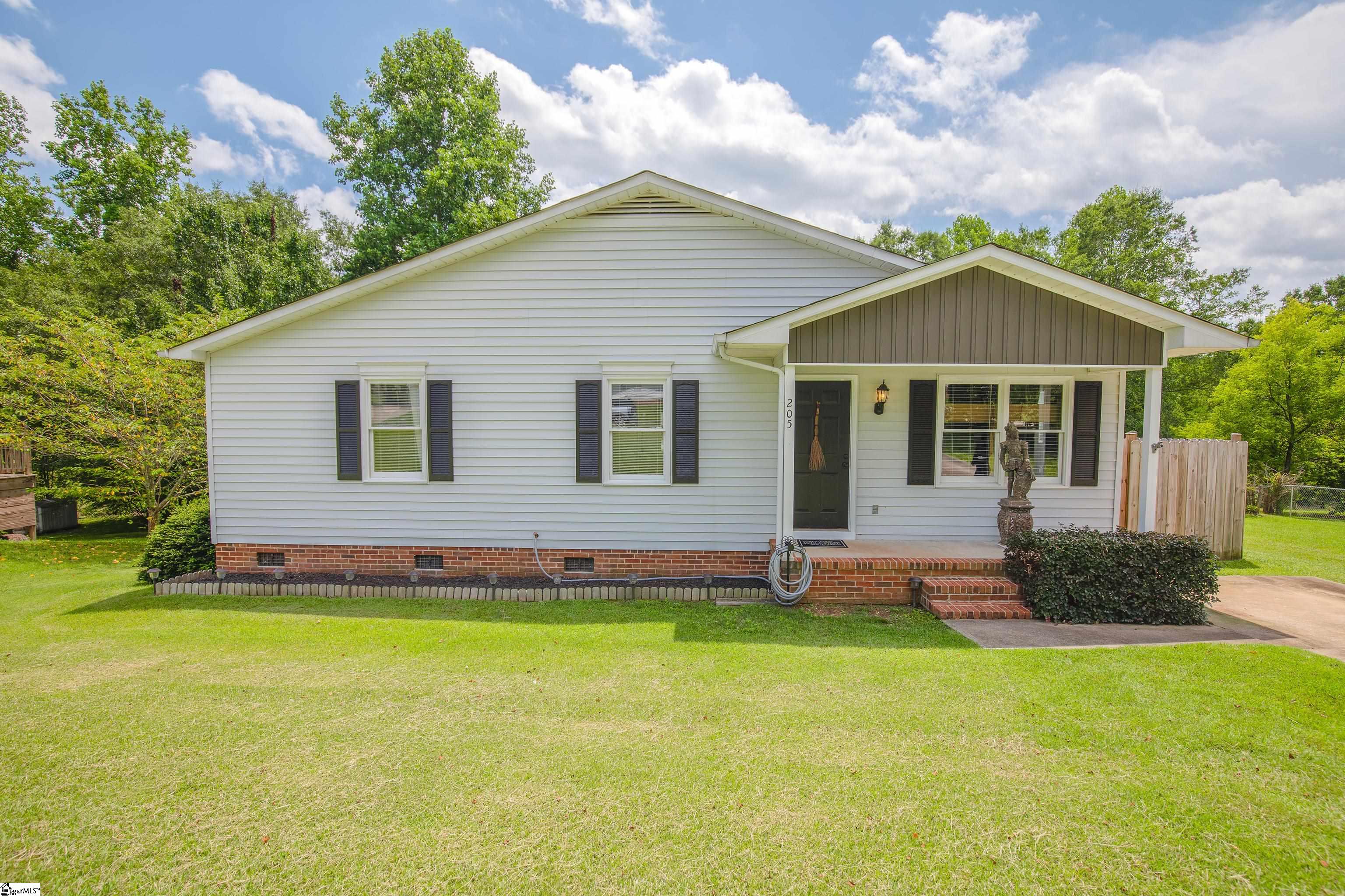 205 Beaver Creek Road Marietta, SC 29661 - Photo 1 of 23 Gallery Image 1