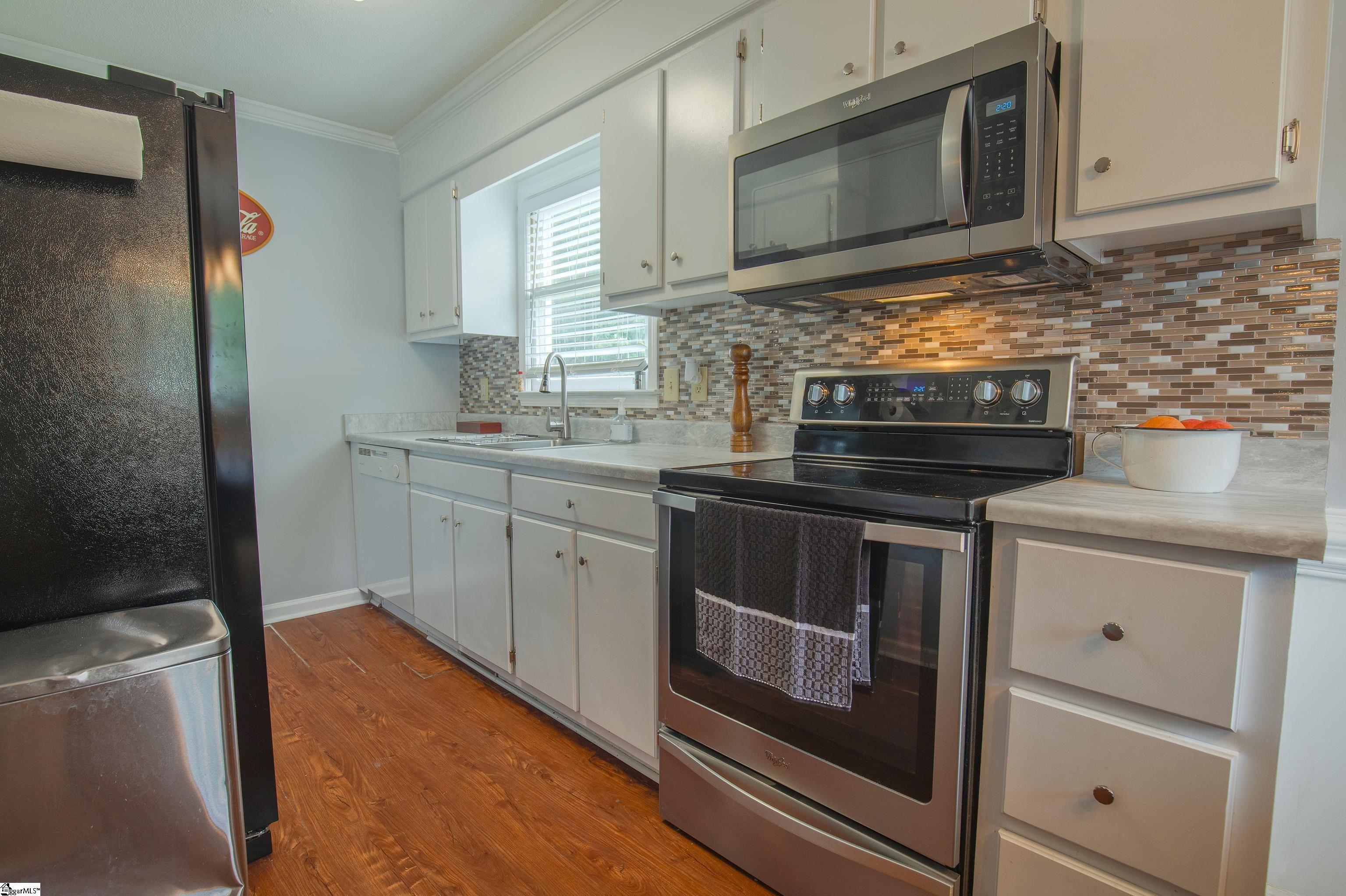 205 Beaver Creek Road Marietta, SC 29661 - Photo 11 of 23 Gallery Image 11