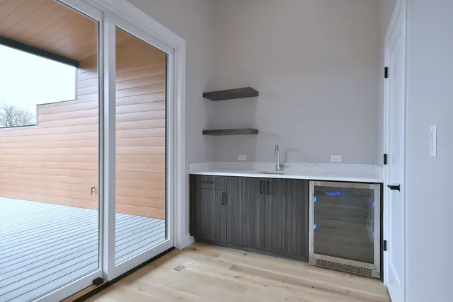 $1,625,000 | 258 North Addison Avenue, Elmhurst, IL 60126