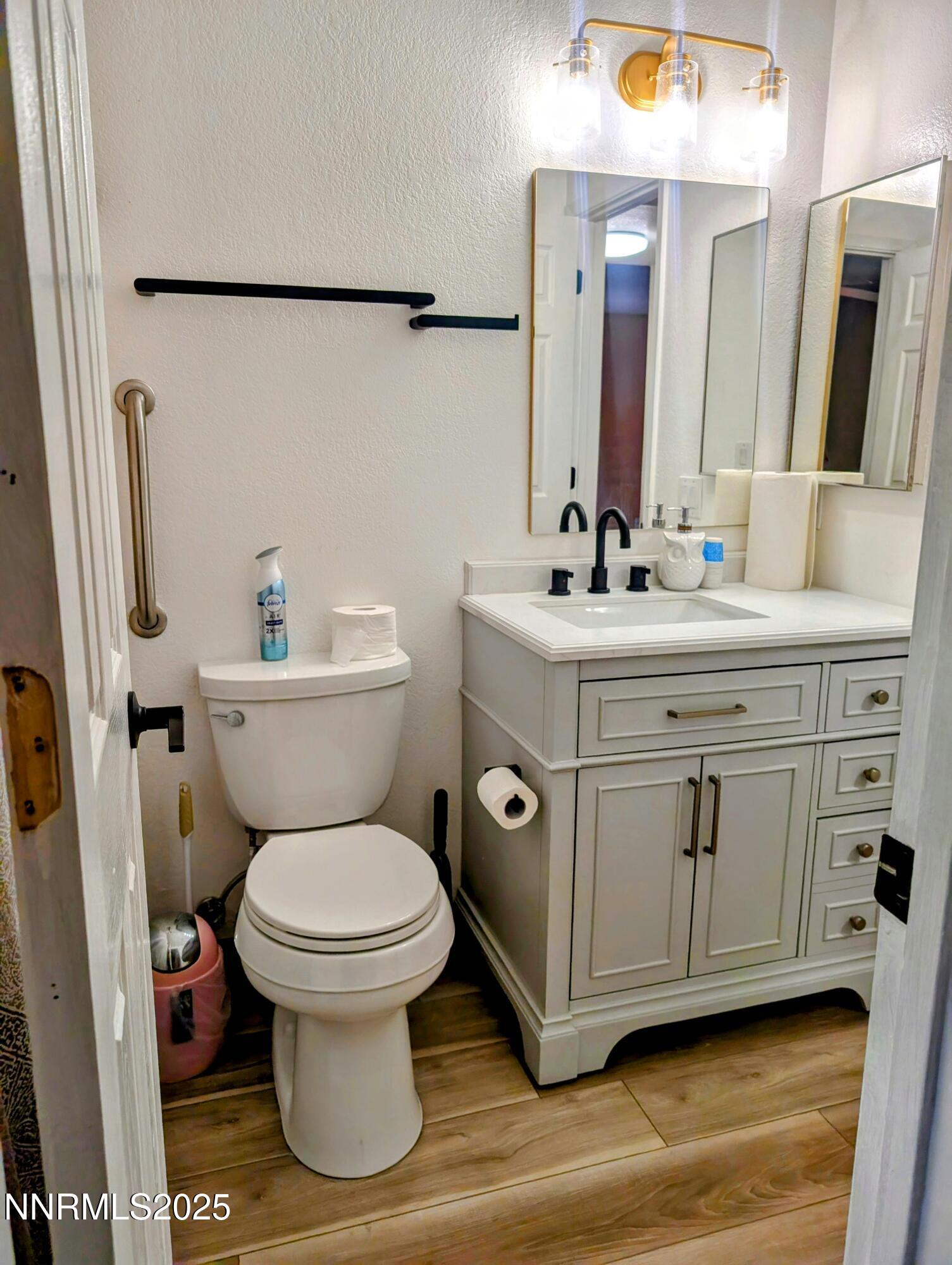 4420 Matich Drive Reno, NV 89502 - Photo 11 of 29 athroom 1