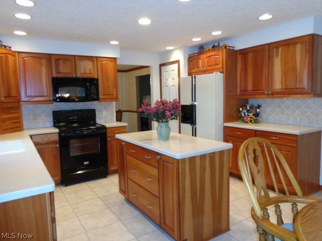 6737 Orchard Trail Road Northeast Canton, OH 44721 - Photo 9 of 25 Gallery Image 9
