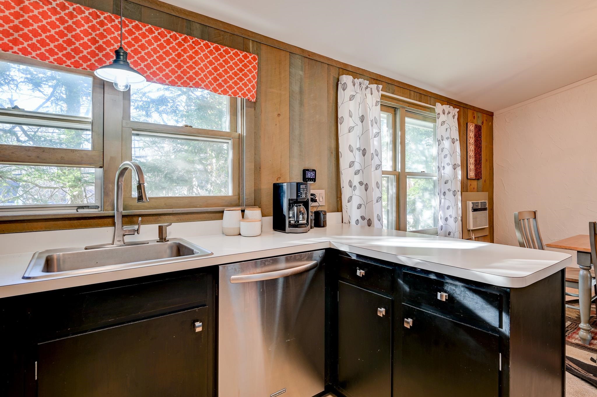 21 Cranmore Road, Unit 9 Conway, NH 03860 - Photo 13 of 32