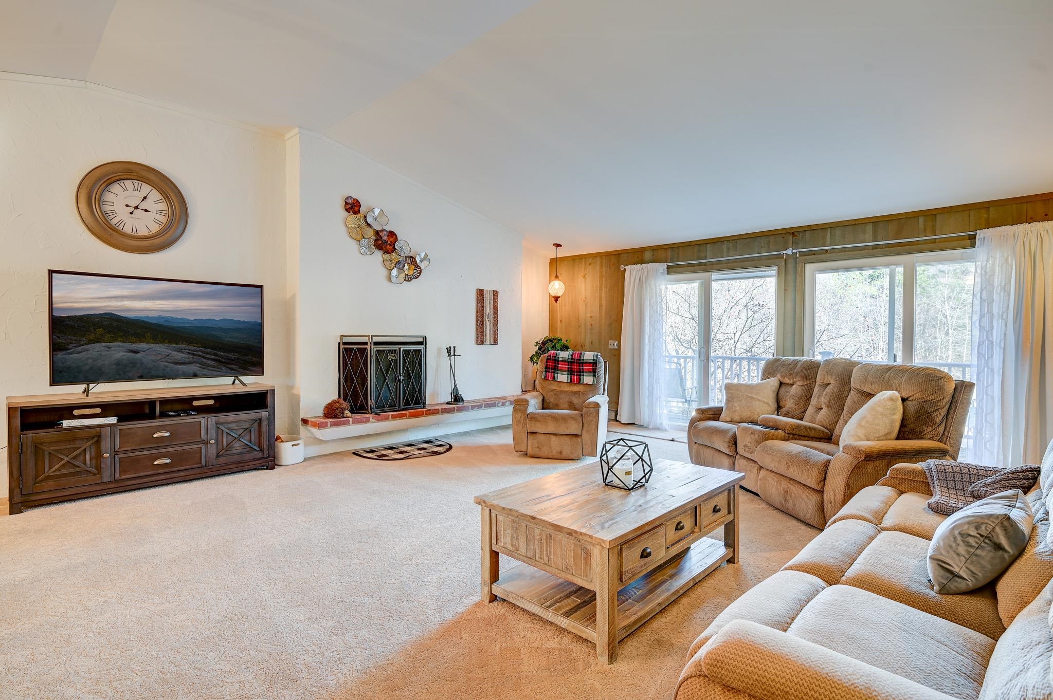 21 Cranmore Road, Unit 9 Conway, NH 03860 - Photo 3 of 32
