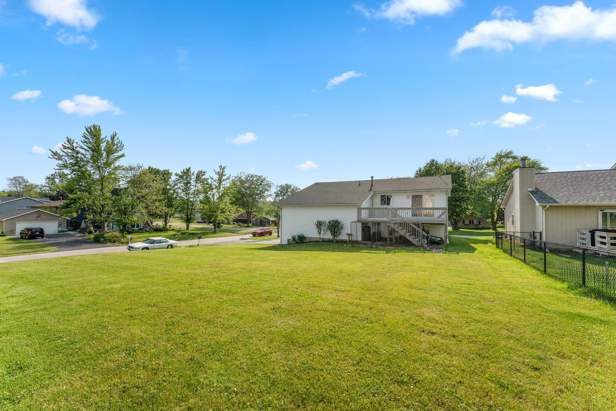 1807 Forest Lane Crown Point, IN 46307 - Photo 16 of 32 2048x1365