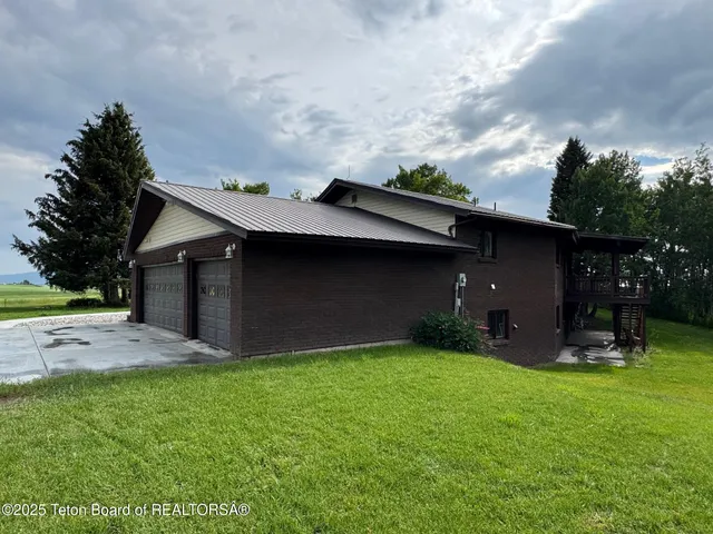 $1,199,000 | 13280 North 3750 West, Felt, ID 83424