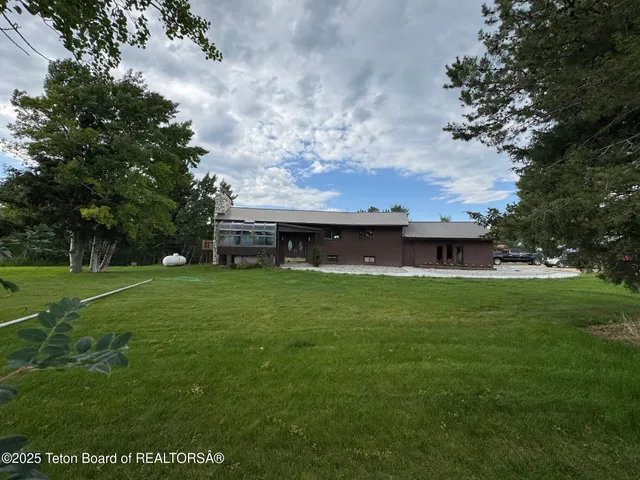 $1,199,000 | 13280 North 3750 West, Felt, ID 83424