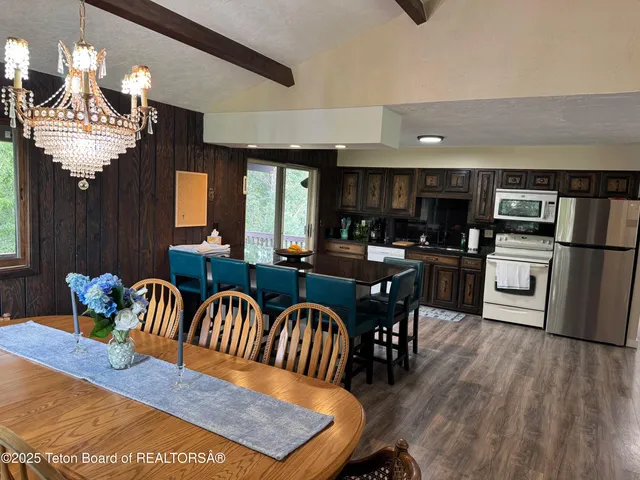 $1,199,000 | 13280 North 3750 West, Felt, ID 83424