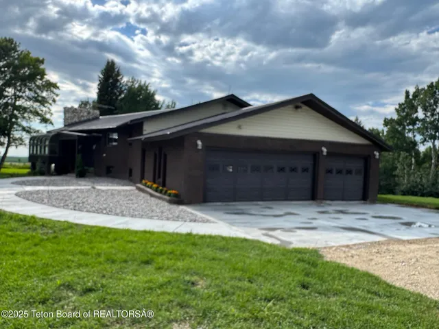 $1,199,000 | 13280 North 3750 West, Felt, ID 83424