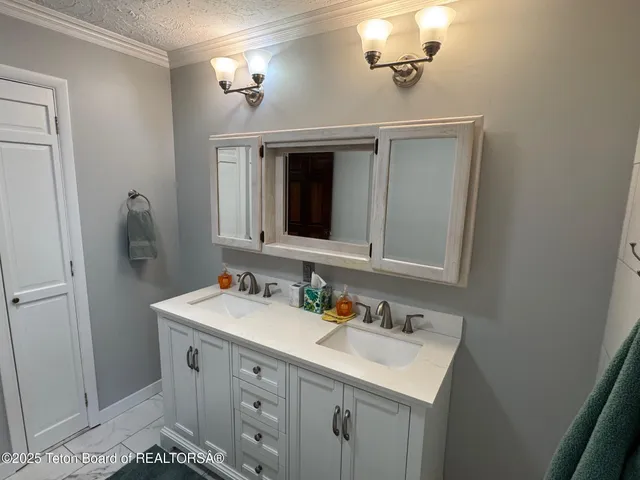 $1,199,000 | 13280 North 3750 West, Felt, ID 83424