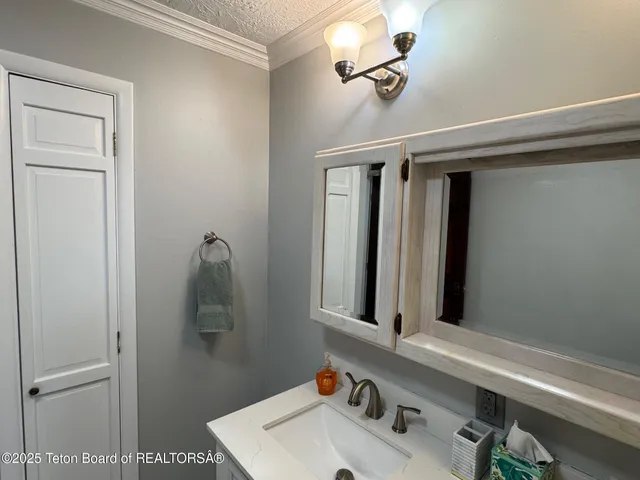 $1,199,000 | 13280 North 3750 West, Felt, ID 83424