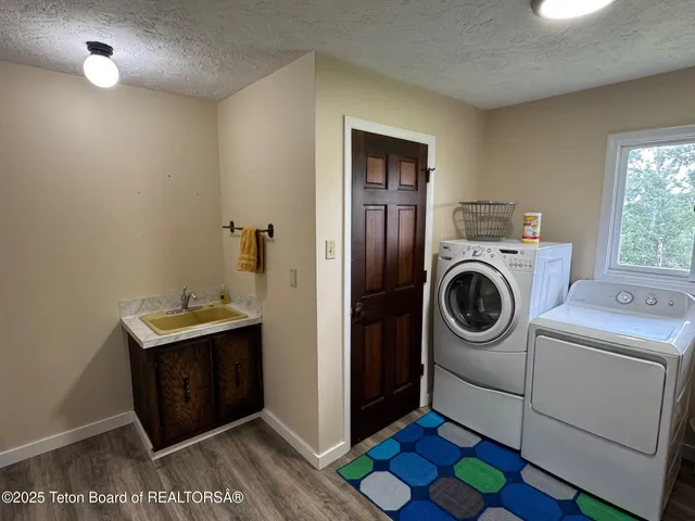 $1,199,000 | 13280 North 3750 West, Felt, ID 83424