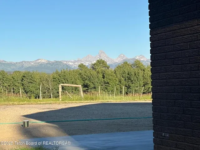 $1,199,000 | 13280 North 3750 West, Felt, ID 83424